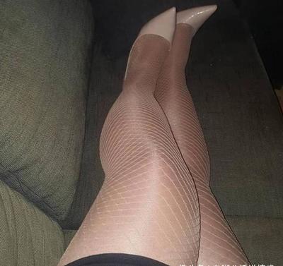 浅析肉色丝袜的经典魅力